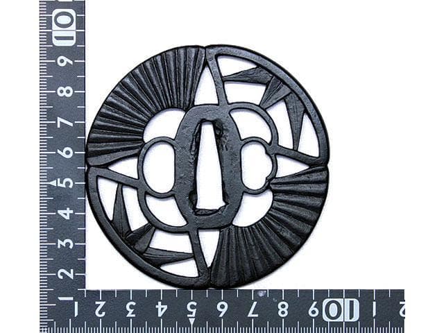 鍔　笹扇図