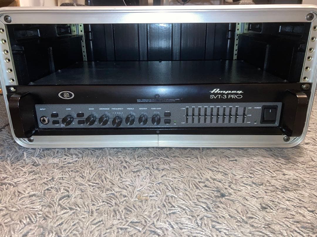 【ジャンク】Ampeg SVT-3 PRO ベース用アンプ　4Uラック付き