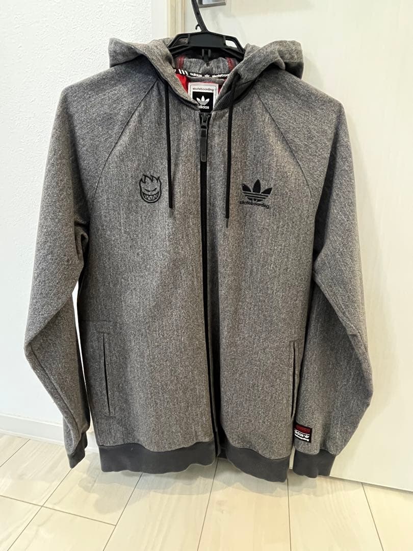 Adidas X Spitfire コラボパーカー M