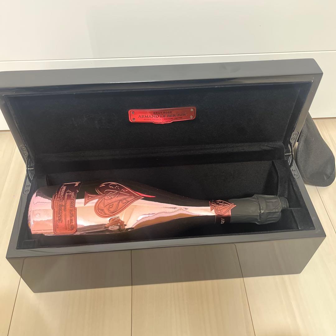 アルマンドロゼ 新品