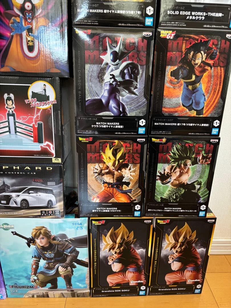 【新品未開封】　フィギュア77体まとめ売り　ワンピース　ドラゴンボール　その他