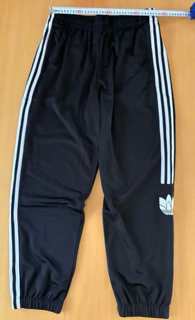 新品未使用　アディダス　メンズ　パンツ　ＸＬ ブラック