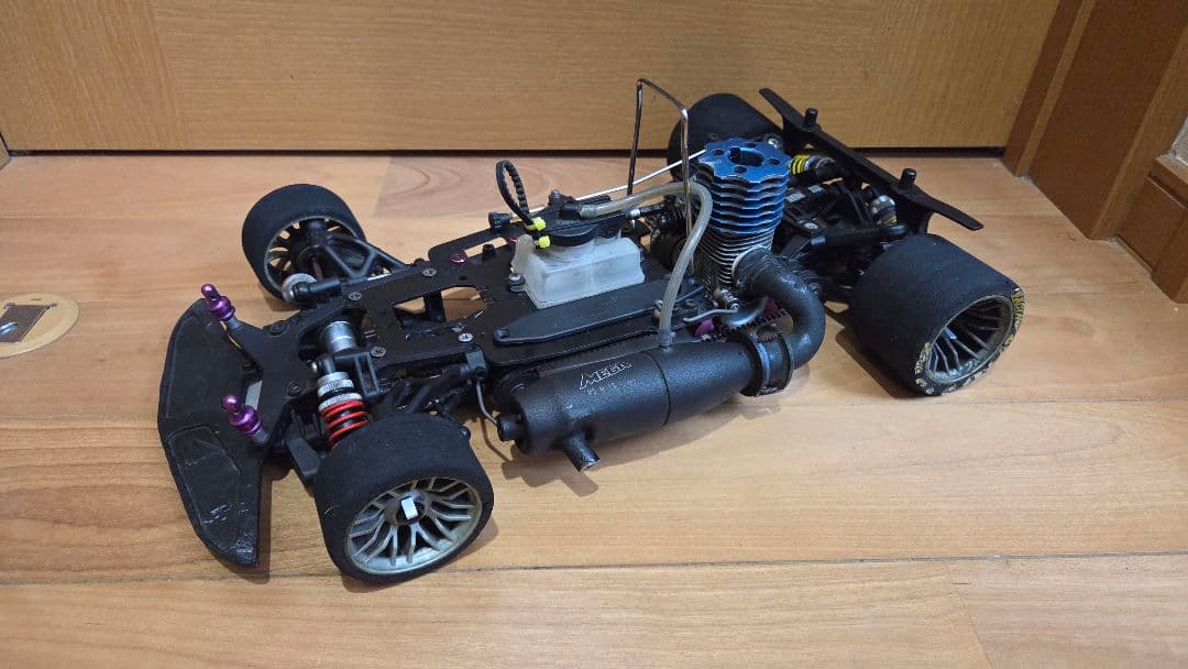 ラジコン エンジンカー サーパント インパクト2 中古 エンジン始動確認済み