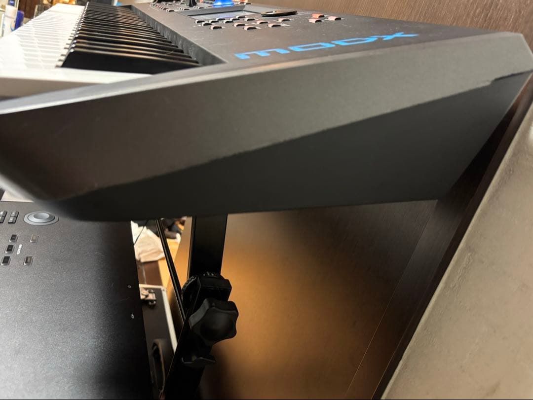 鍵盤楽器 YAMAHA MODX 6