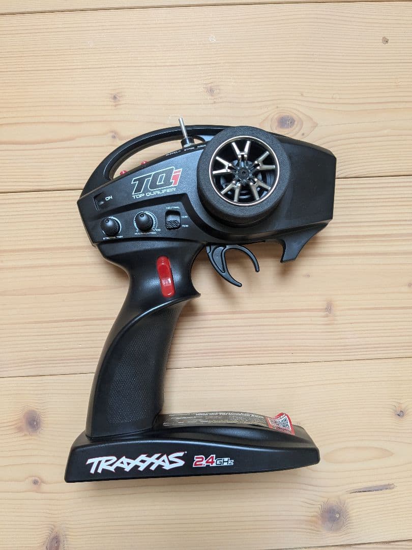TRAXXAS Funny Car トラクサス　ファニーカー