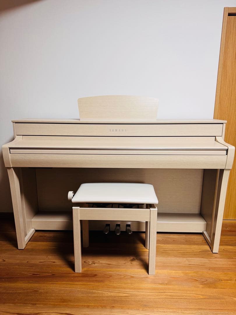YAMAHA クラビノーバ CLP-735（ホワイトアッシュ調）