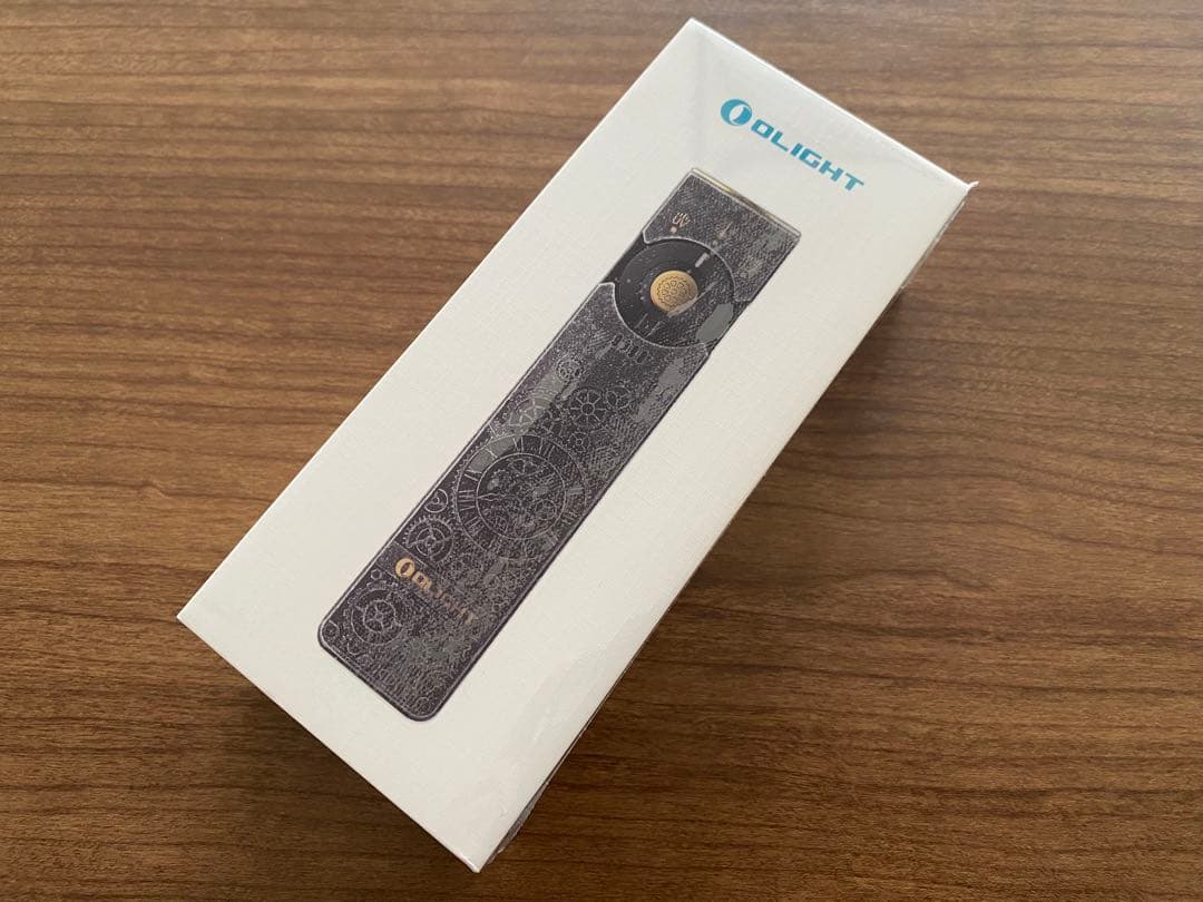 【Olight】オーライト【Arkfeld Pro】限定【チタン歯車】未開封
