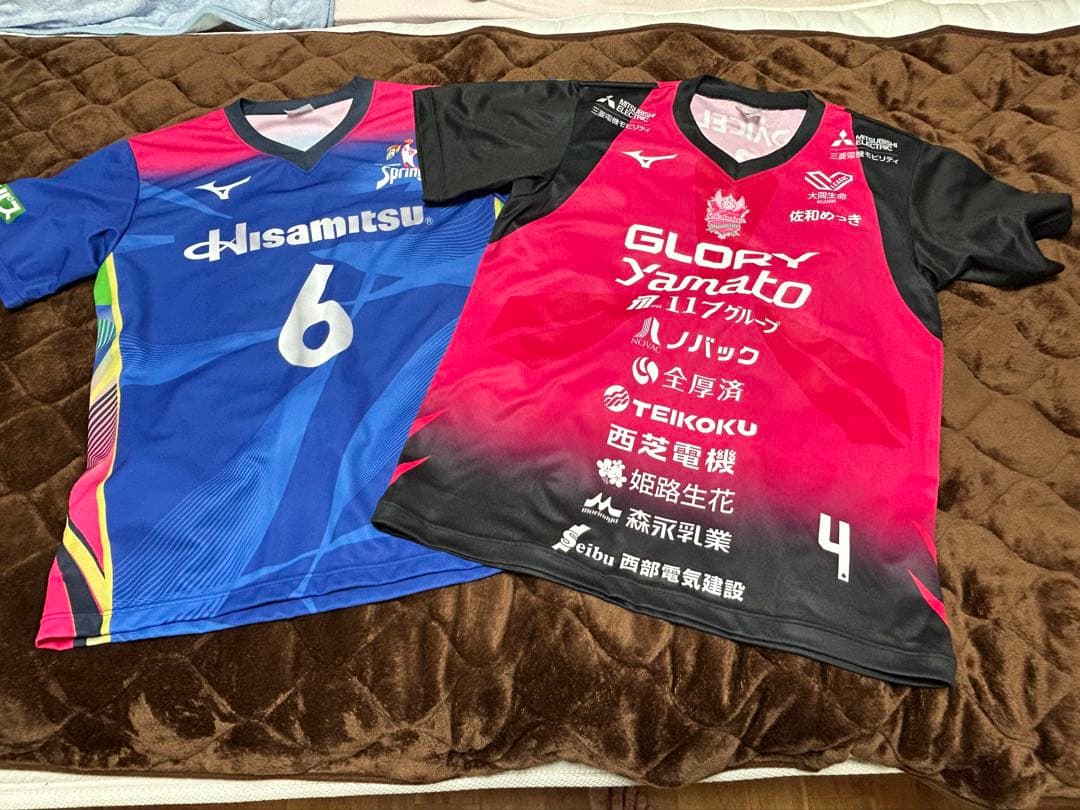 ヴィクトリーナ姫路佐々木千紘、元久光スプリングス石井優希のユニフォーム