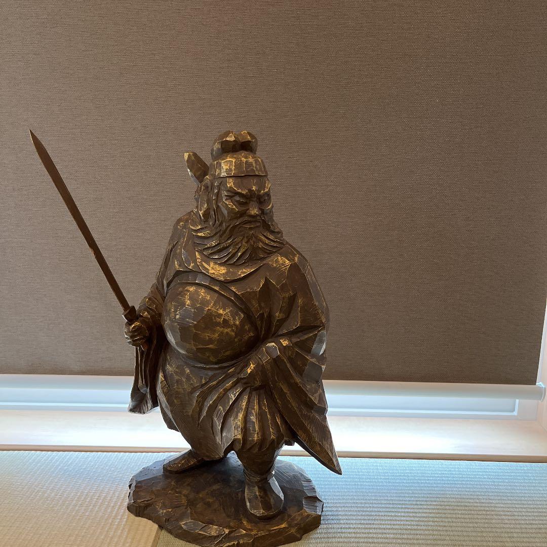 手彫り 置物