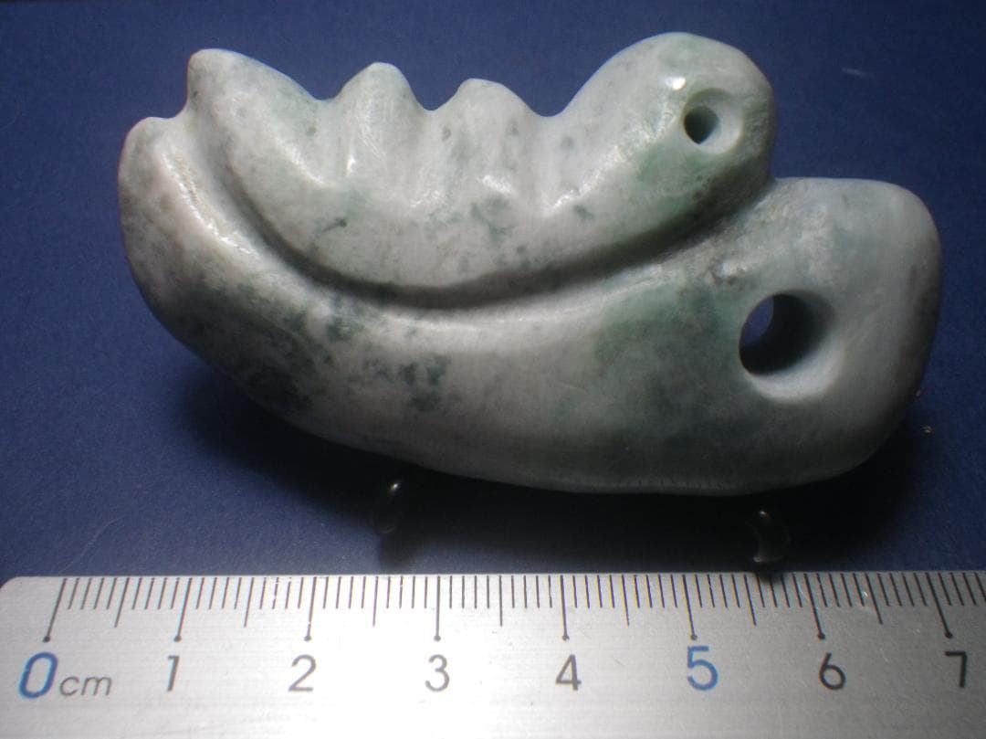 勾玉 翡翠　古代 　２５０６２９－４