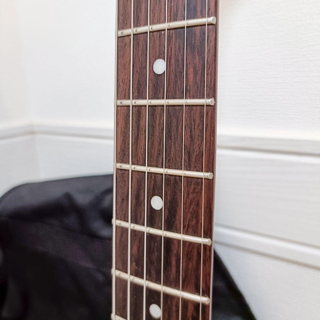 【美品】Squier ストラトキャスター HSS エレキギター本体 ホワイト