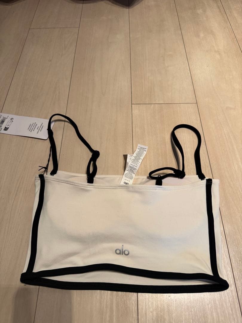 Alo yoga Sサイズ 新品未使用