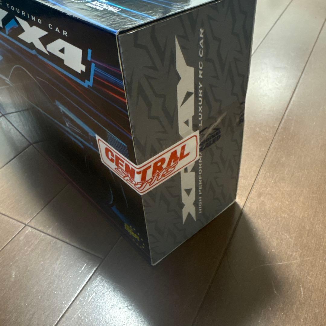 新品未開封XRAY X4 2025 カーボン　1/10EPツーリングカー
