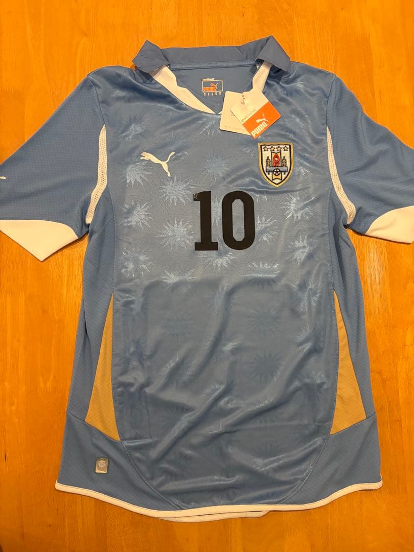 超希少 正規品 新品 ウルグアイ代表 10/11 フォルラン M