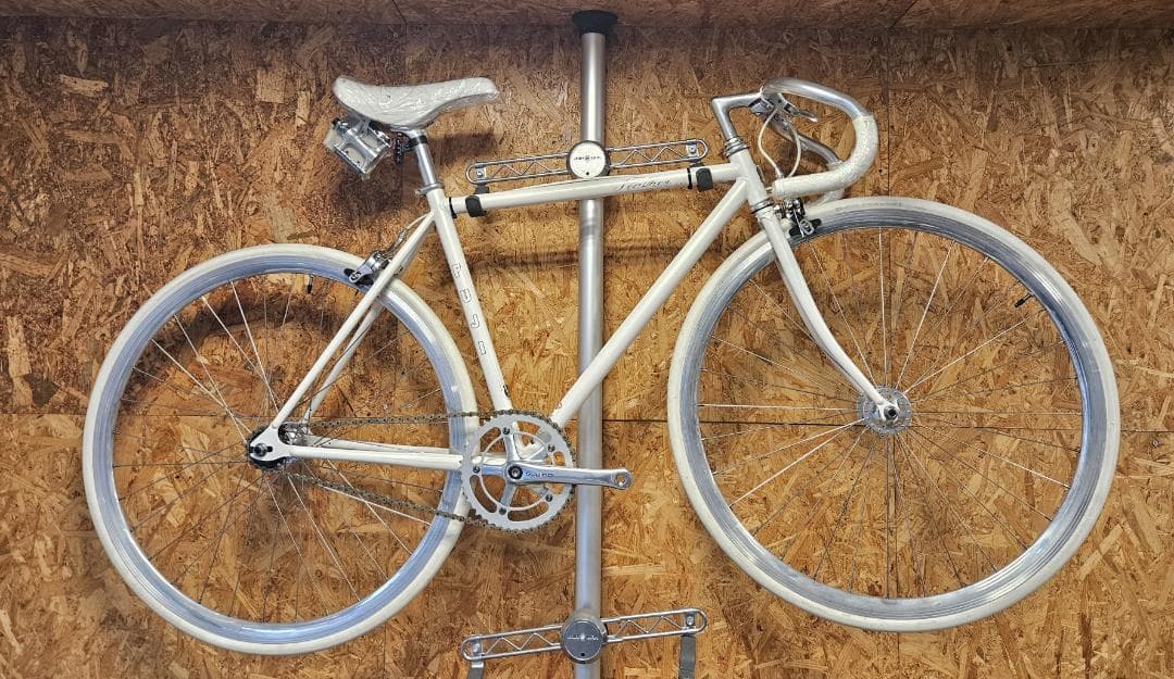 新品 FUJI フジ FEATHER フェザー ピストバイク　ホワイト