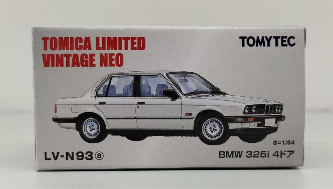 トミカリミテッドヴィンテージネオ　 325i LV-N93a