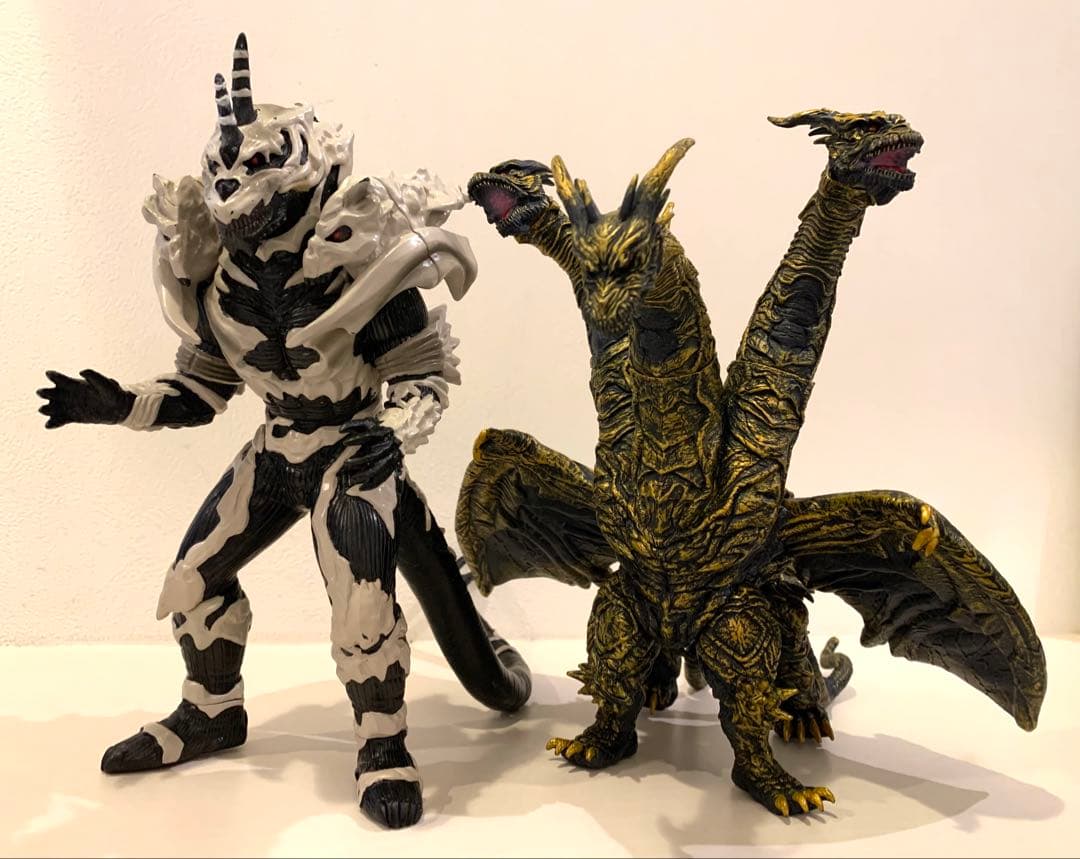 バンダイ旧ムービーモンスターシリーズ 2004モンスターX・カイザーギドラ現状品