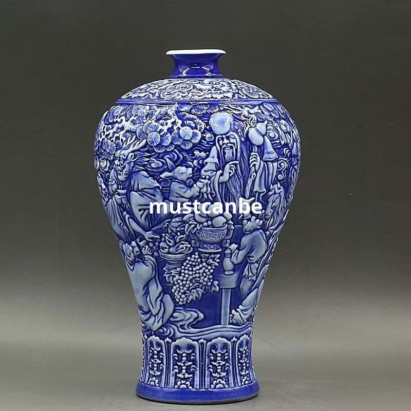 清乾隆藍地に彫られた十二支人物紋梅瓶 景徳鎮 装飾品 現代工芸品美術品 置物