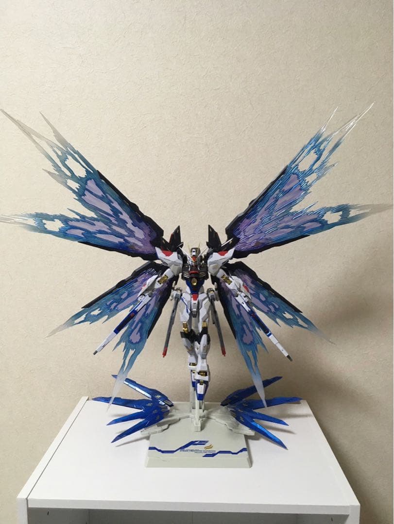 メタルビルド　ストライクフリーダムガンダム　光の翼