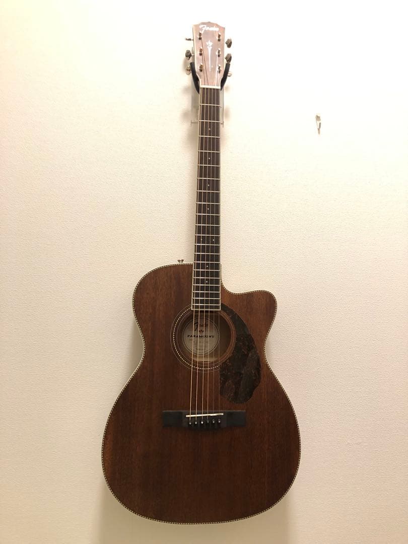 ギター Fender Paramount PM-3C