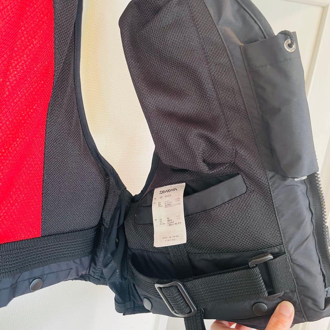 Daiwa フィッシングベスト ブラック レディース
