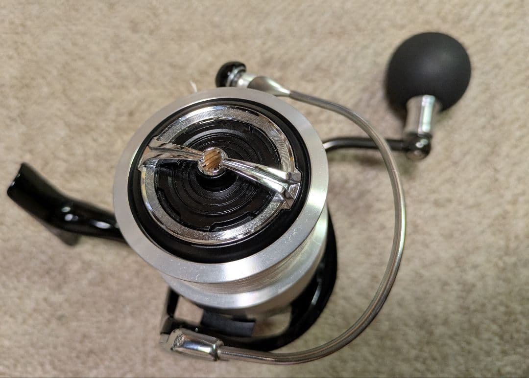 19レグザ LT6000D-H スピニングリール
