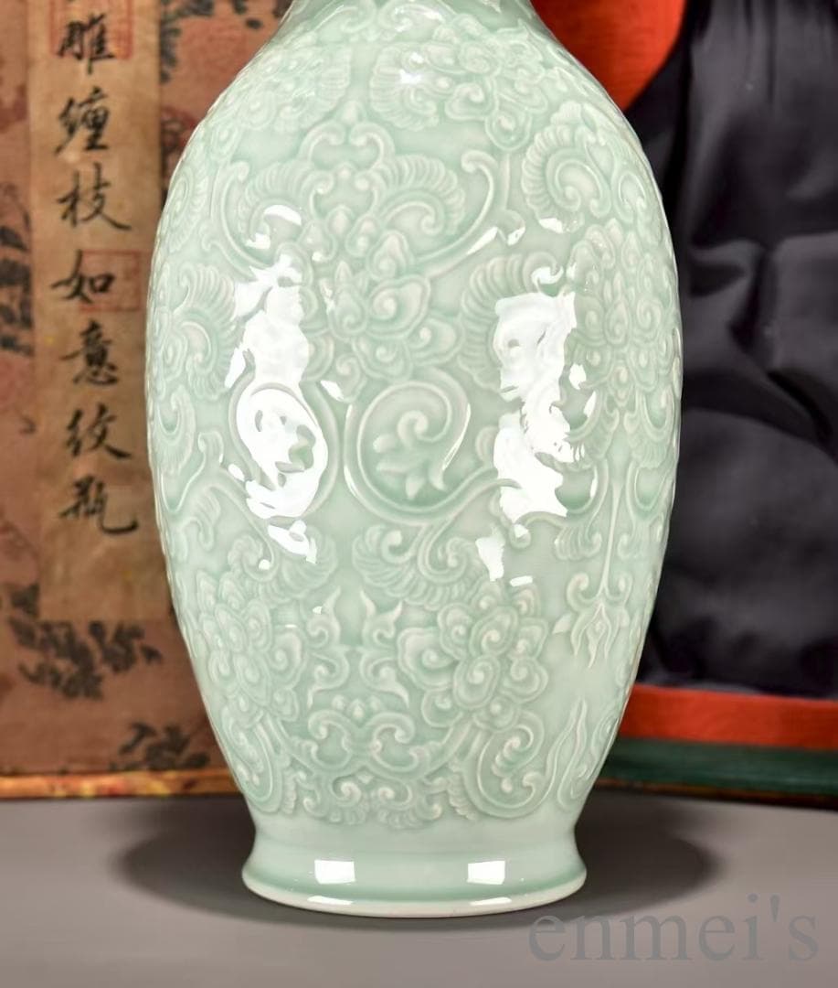 中国古美術 清・乾隆 粉青釉 纏枝如意紋 瓶 壺 花瓶 古陶磁 唐物 時代物