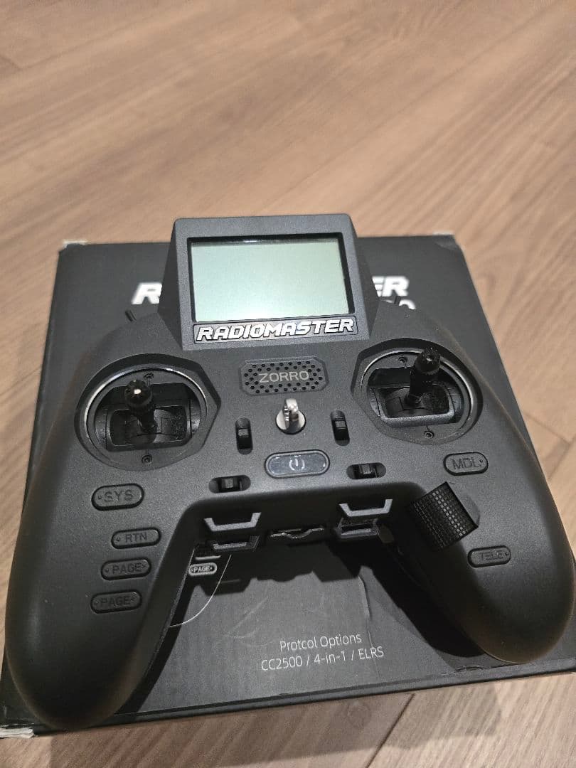 RADIOMASTER ZORRO ELRS 4-in-1 コントローラー