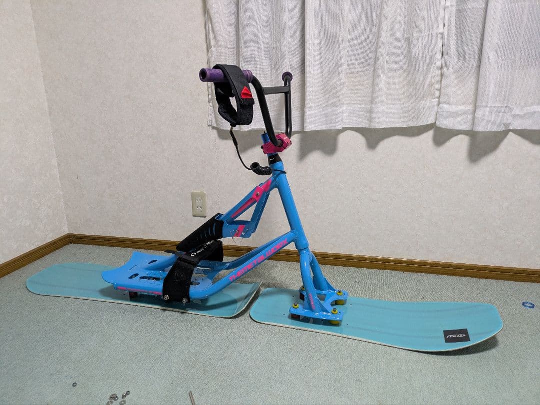 スノーモト　スノースクート　1月末まで90000円から83000円に値下げ