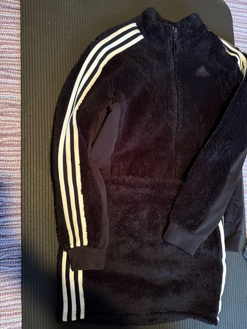 adidas ブラック フリース もこもこセットアップ