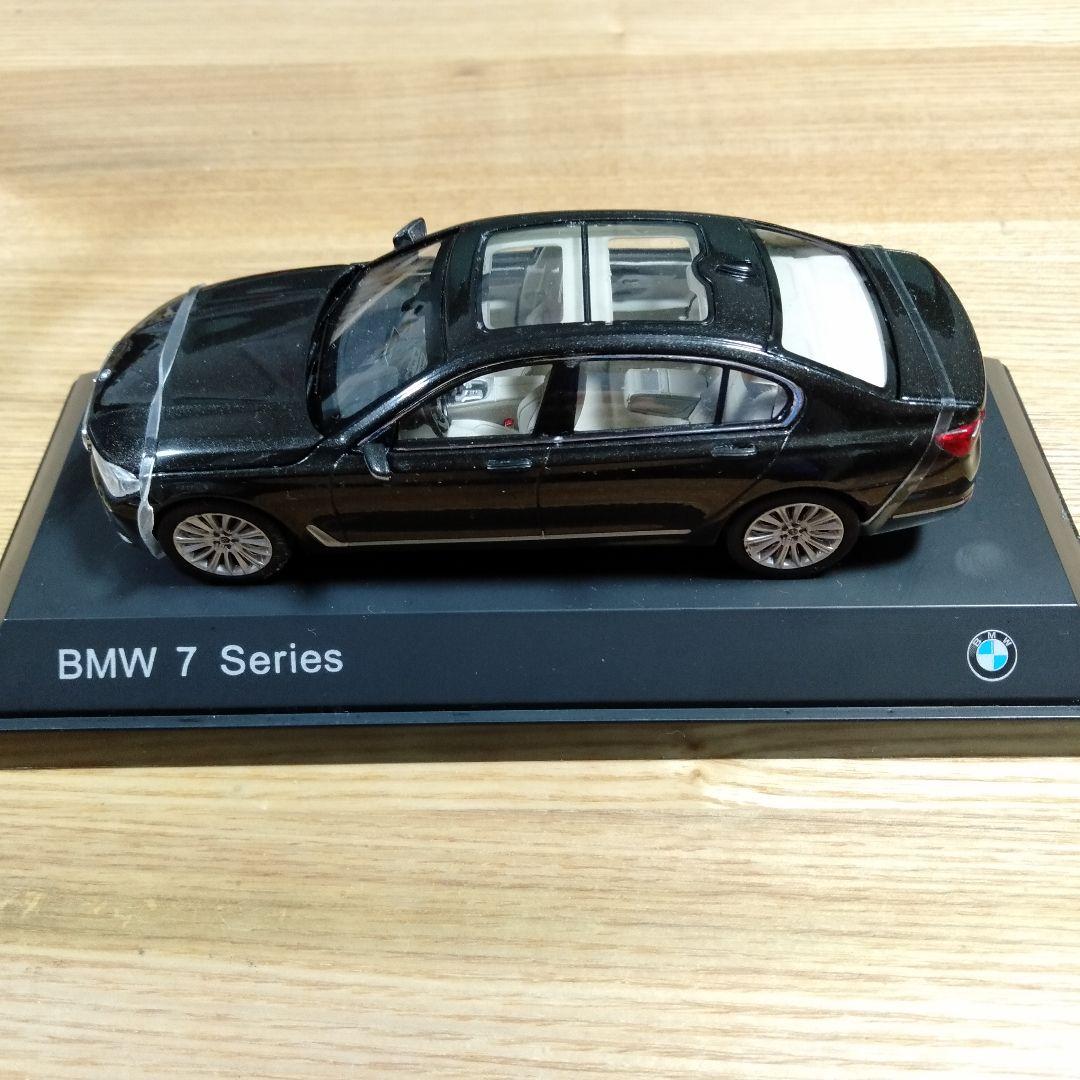 1/43  750Li ブラック メタリック塗装 ケースあり 箱あり