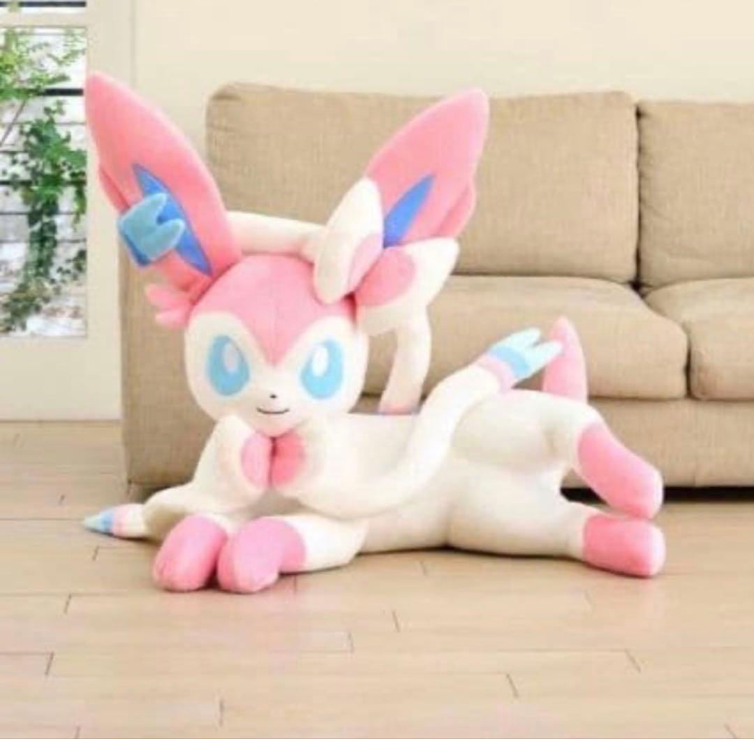 ポケモンセンター　ニンフィア　ぬいぐるみ　等身大