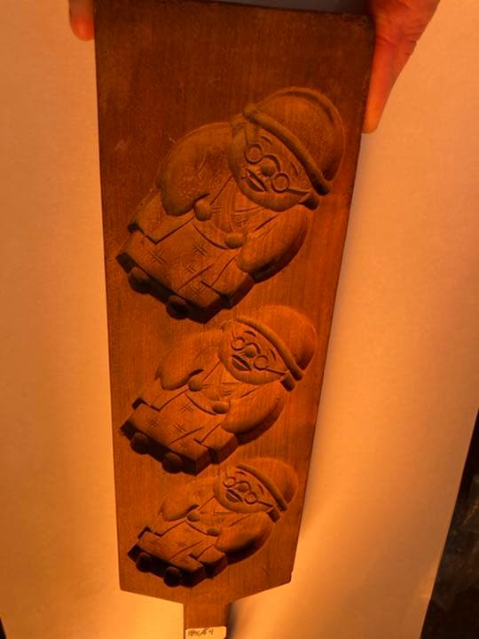 大正時代に大人気！のんきな.とおさんの老舗和菓子屋の絶妙に彫り上げられた木型です