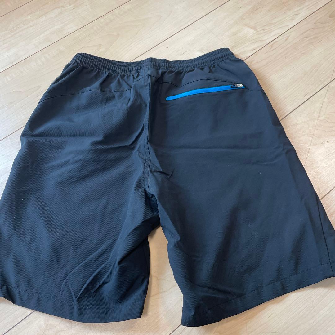 アディダス adidas ウインドブレーカー 上　下2セット。34