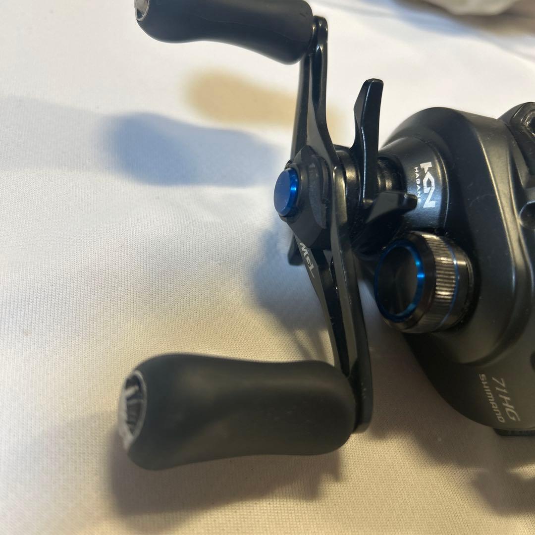 SLX MGL バス釣り　リール　 黒 71ハイギアHG シマノ　箱付き
