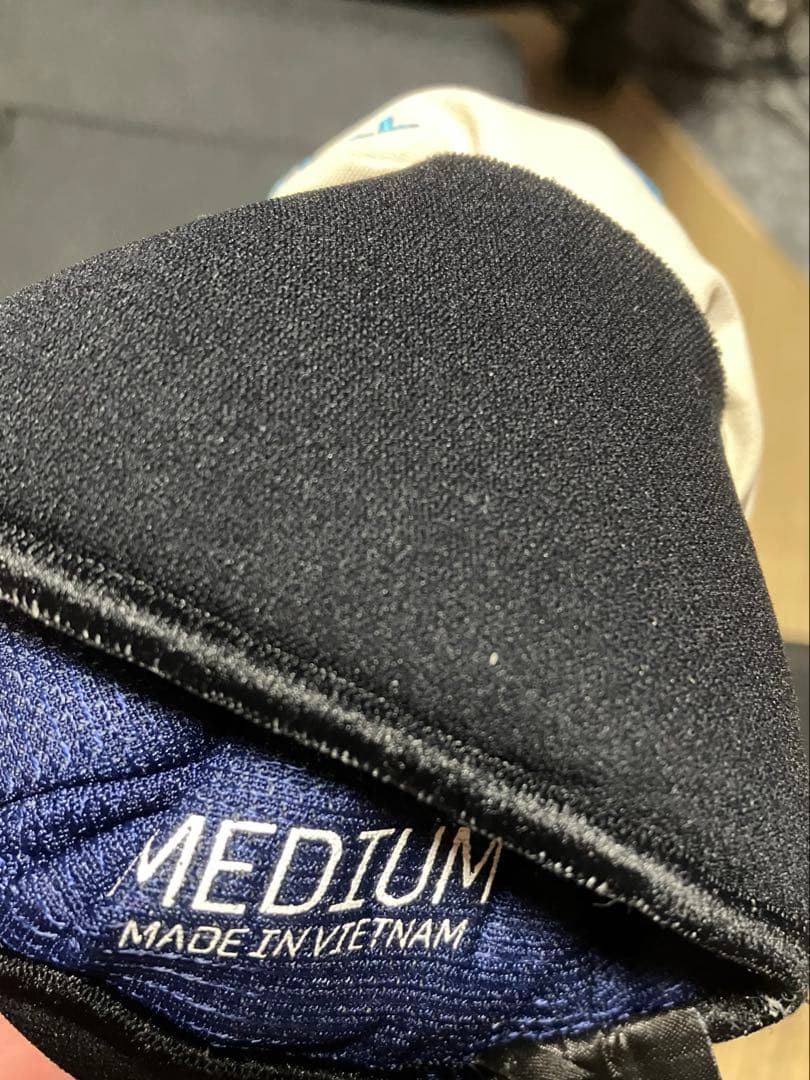 Volume Gloves kamikaze Mサイズ　スノーボード用グローブ