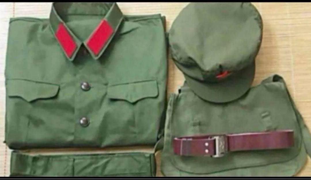 新品官給本物ベトナム戦争65式中国人民解放軍戦闘服上下帽子人民鞄セット