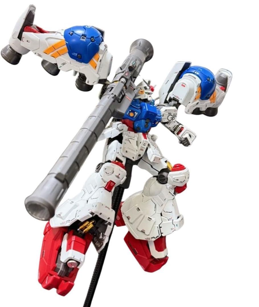 【新品・送料無料】ソロモン1/100ガンダム試作2号機 MLRS+クリア外装