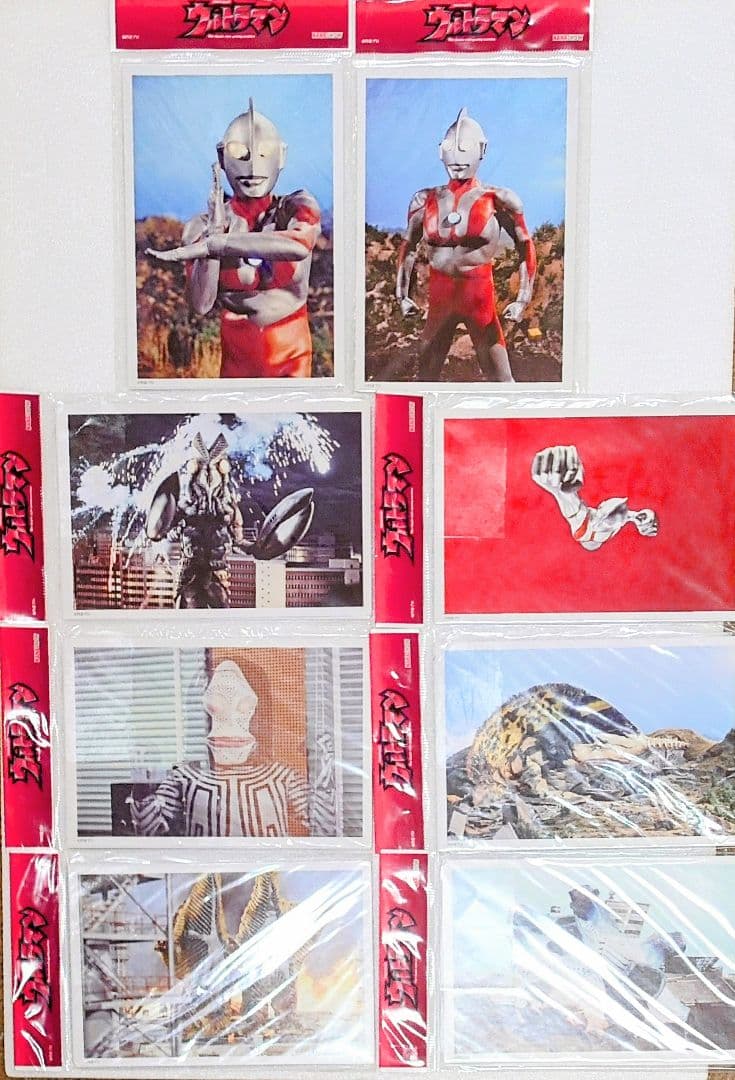 ウルトラマン トレーディングカード 8セット 32枚