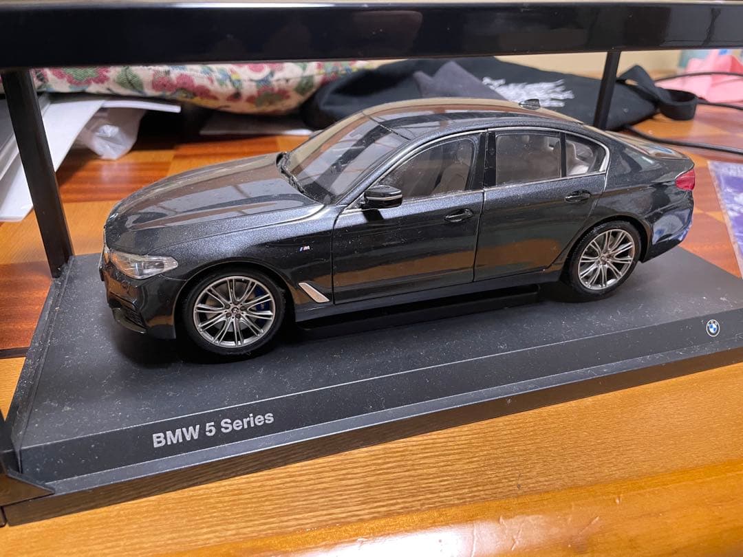 1/18ミニカー　 5 Series ミ