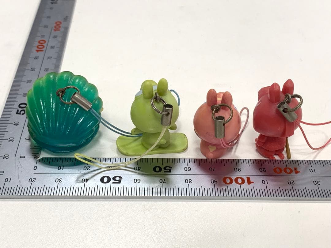 サンリオハローキティ　フィギュア　ミニチュア　4体セット　キーホルダー