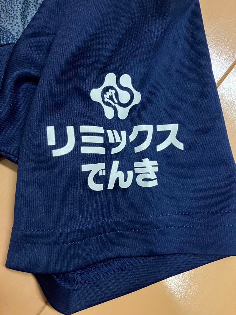 横浜Fマリノス　横浜Denaベイスターズ　コラボ　ユニフォーム　サッカー
