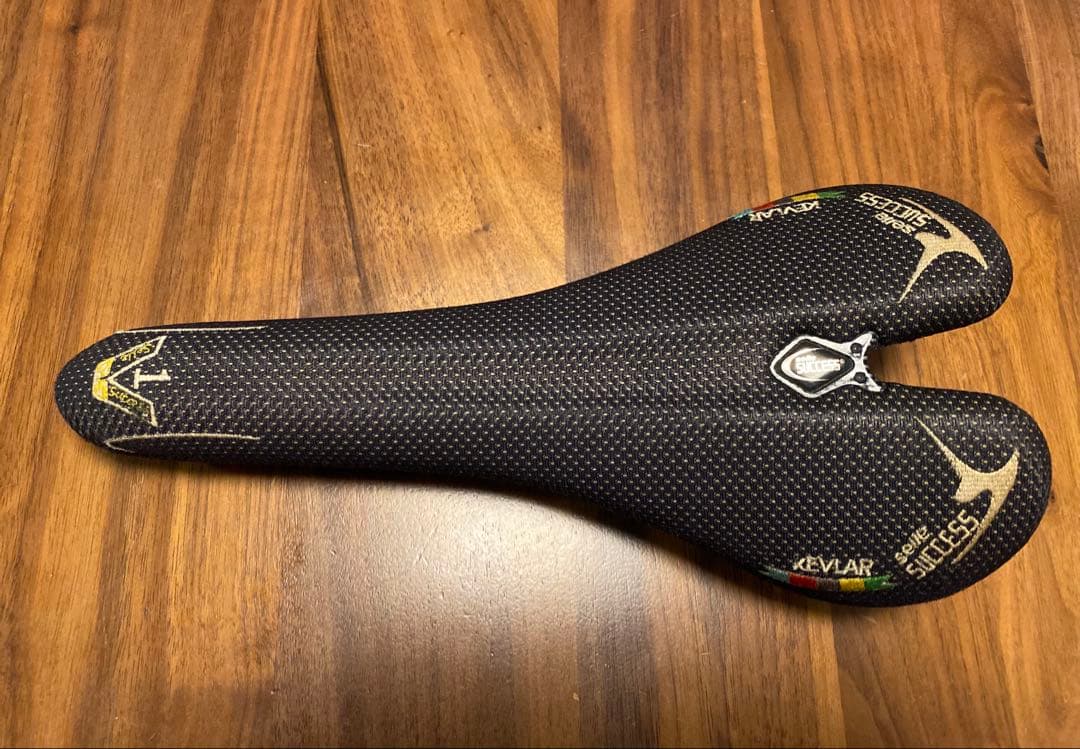 【希少 】KEVLAR Selle SUCCESS カーボンサドル自転車