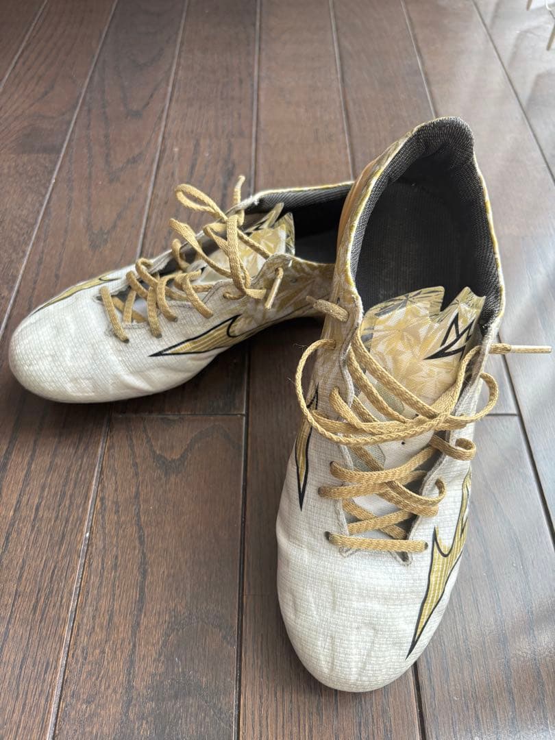 MIZUNO アルファ ELITE サッカースパイク　限定カラー　24cm