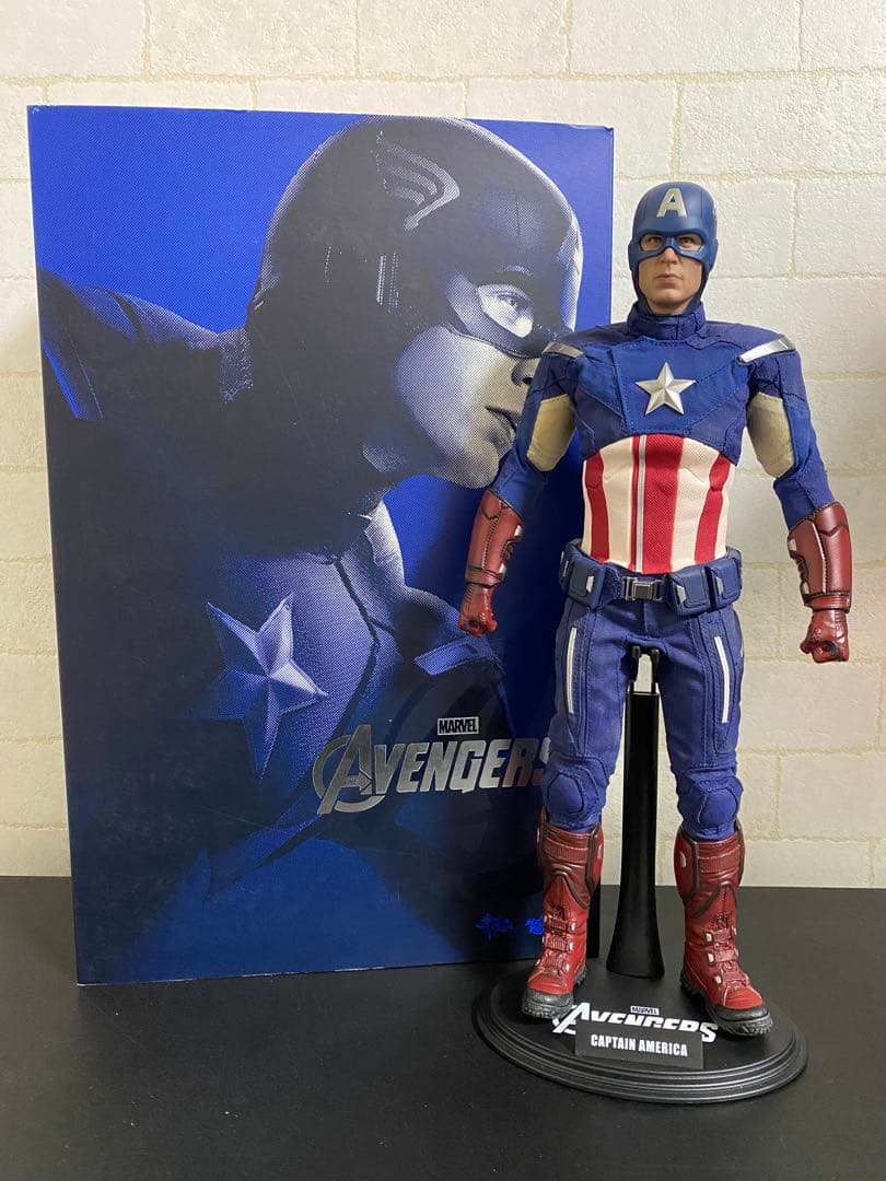 HOT TOYS キャプテン・アメリカ AVENGERS アベンジャーズ