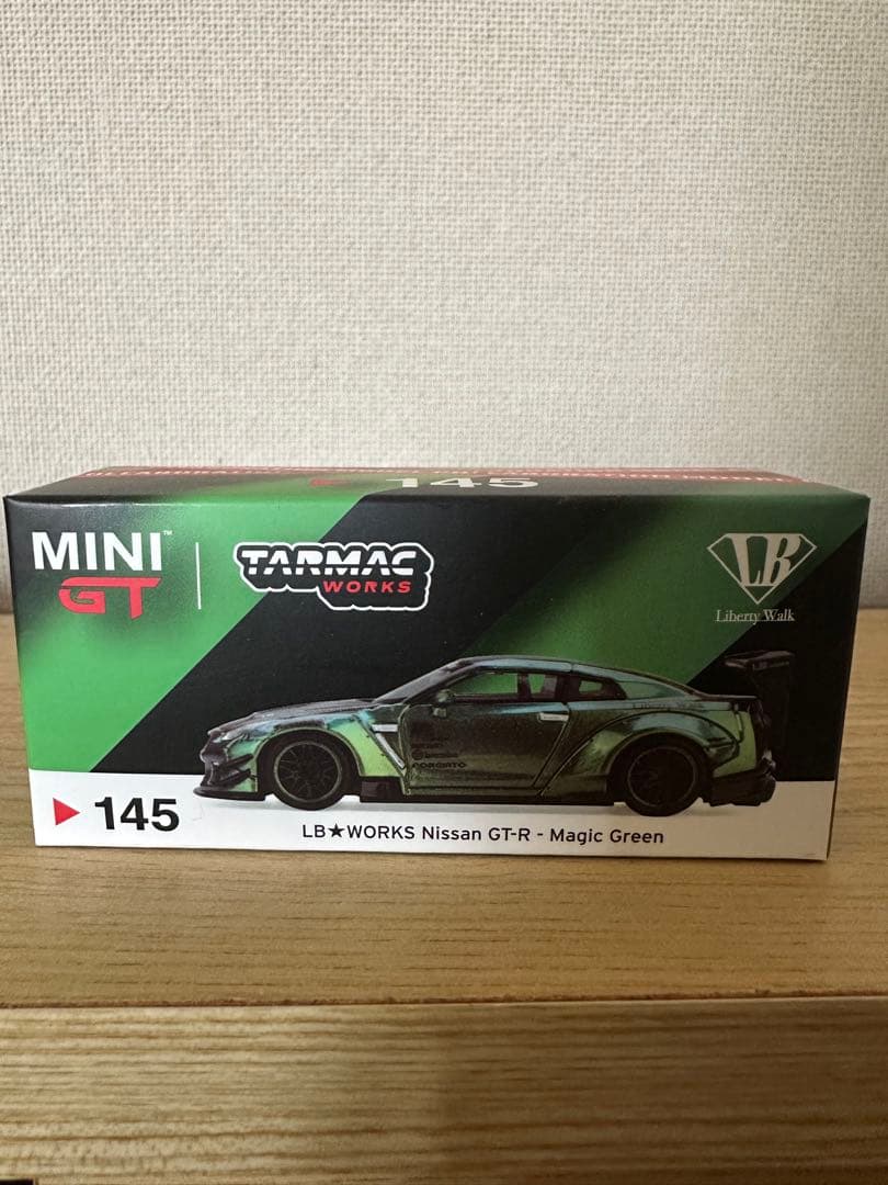 TARMACWORKS LB★WORKSNissanGT-RMagicGreen