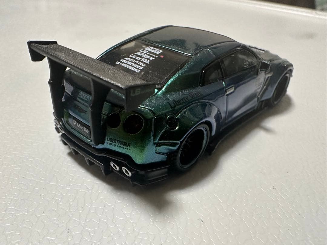 TARMACWORKS LB★WORKSNissanGT-RMagicGreen
