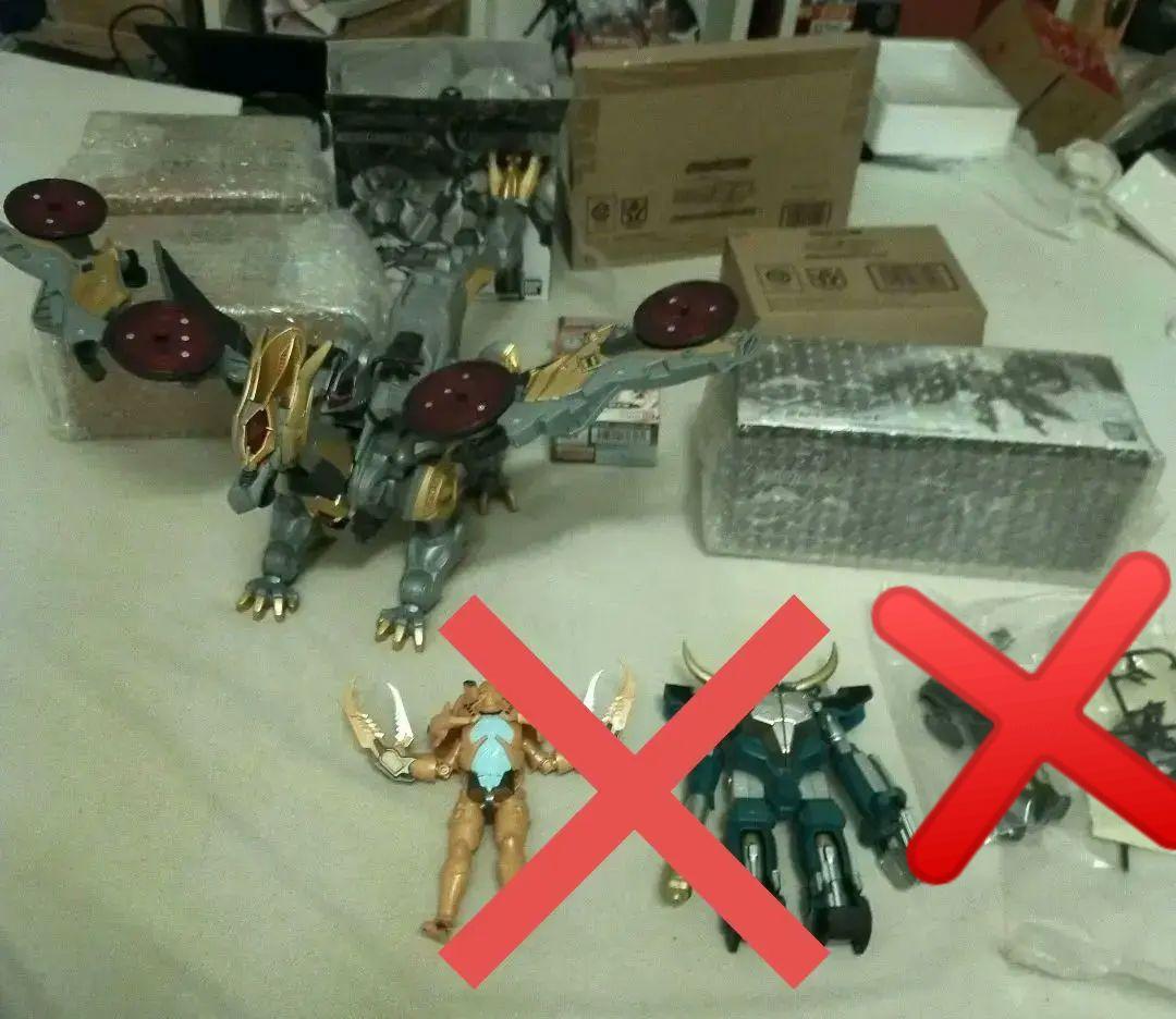 装動CHRONICLE 仮面ライダー龍騎 ミラーモンスター ＋ ウィザードラゴン