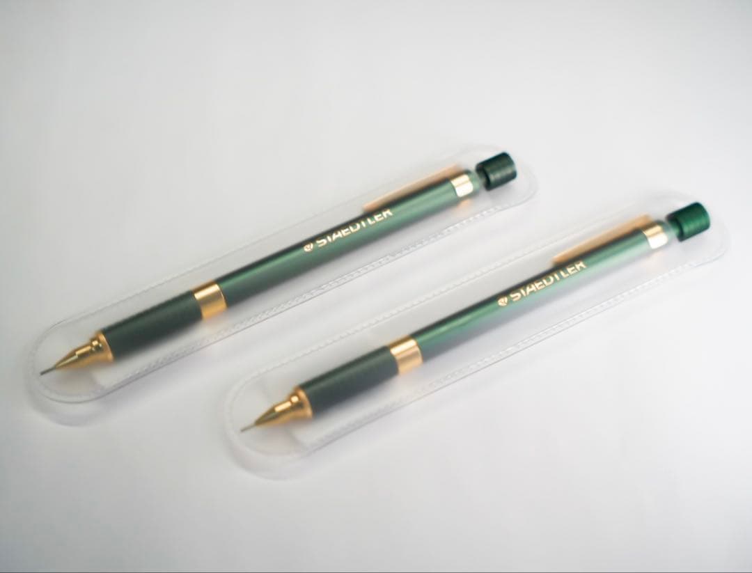 【美品】ステッドラー　紀伊國屋限定カラー　ハンターグリーン　シャーペン　2本