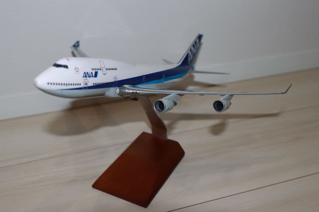ANA ボーイング747-400 NH20064 1:200 ギヤ無し